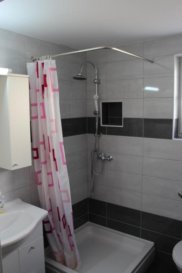 Filipovic Apartmani Медулин Екстер'єр фото